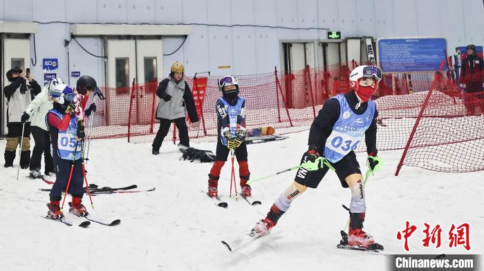 2024年全国大众欢乐冰雪周在哈尔滨正式启幕，开