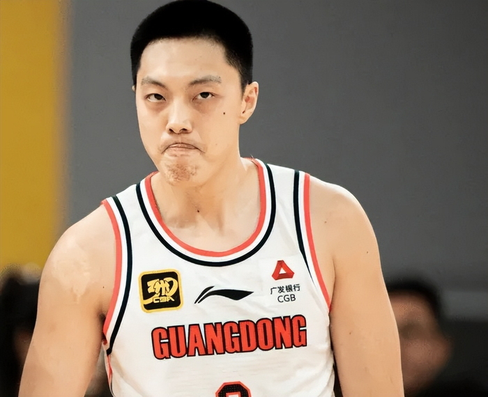 广东男篮惨败辽宁，杜锋执教能力引质疑