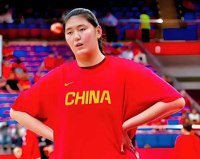 比利时中锋林斯肯斯盛赞张子宇天赋惊人，称其