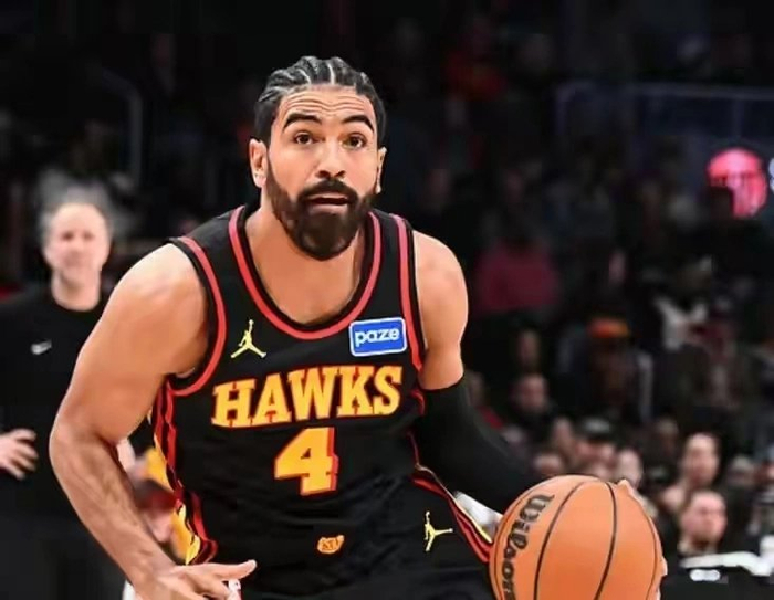 老詹26+11+8率湖人掀翻勇士 肯纳德神级表现助球队