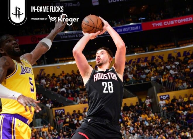 湖人首战告捷，詹姆斯率队力克火箭